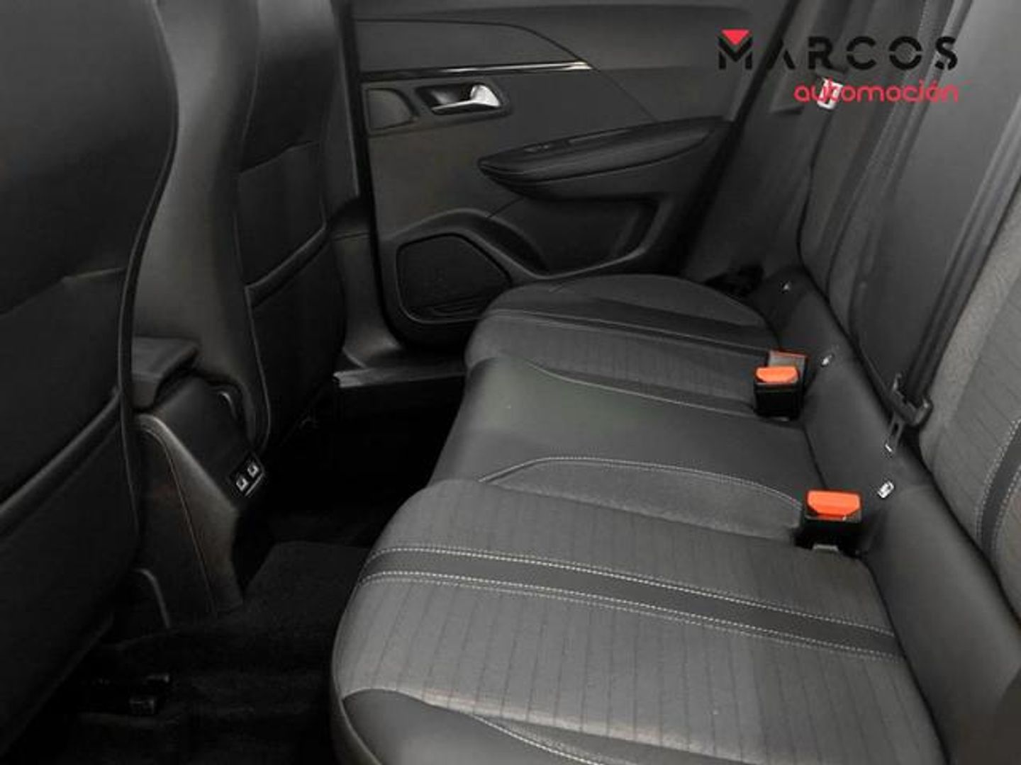 Peugeot 2008 BlueHDi 130 S&S Allure Pack EAT8 96 kW (130 CV)