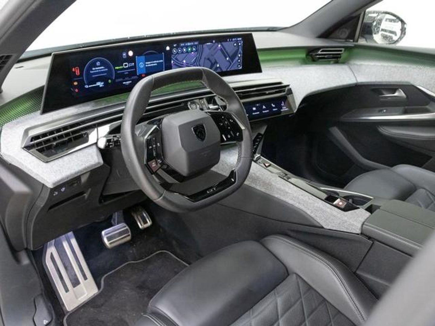 Peugeot e-3008 Eléctrico GT 157 kW (214 CV)