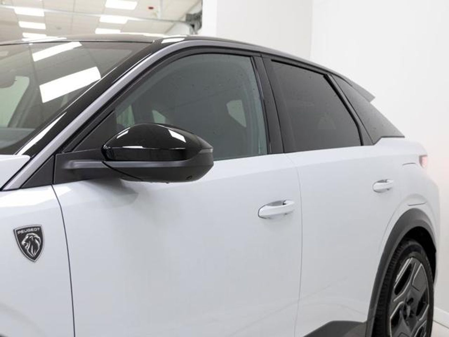 Peugeot e-3008 Eléctrico GT 157 kW (214 CV)