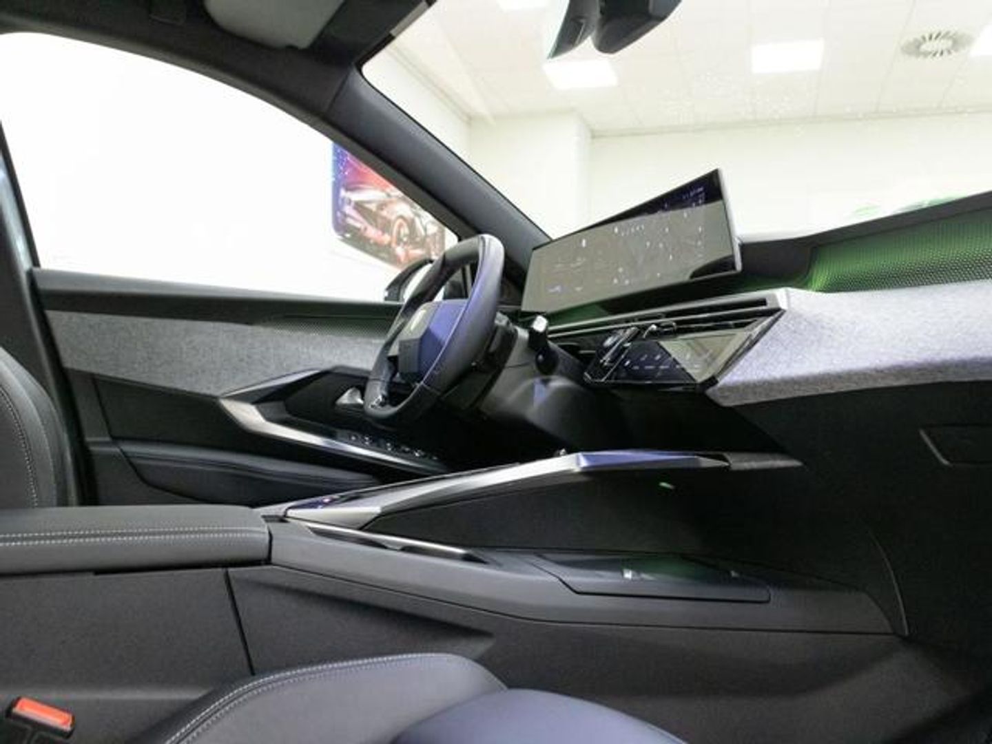Peugeot e-3008 Eléctrico GT 157 kW (214 CV)