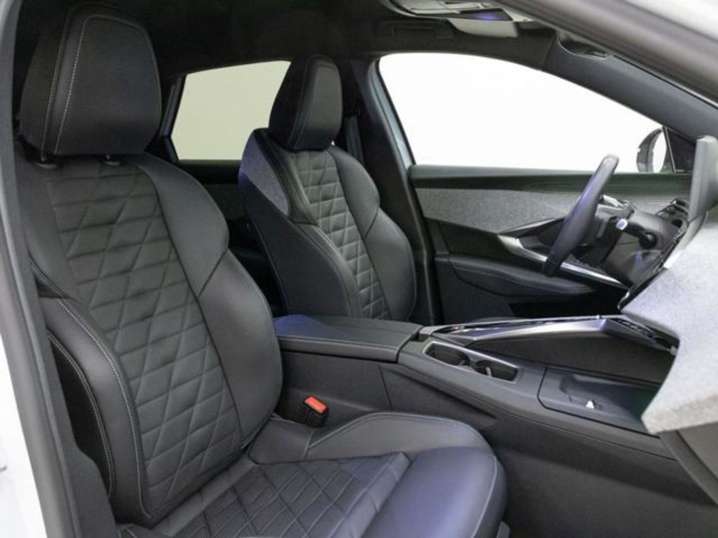 Peugeot e-3008 Eléctrico GT 157 kW (214 CV)