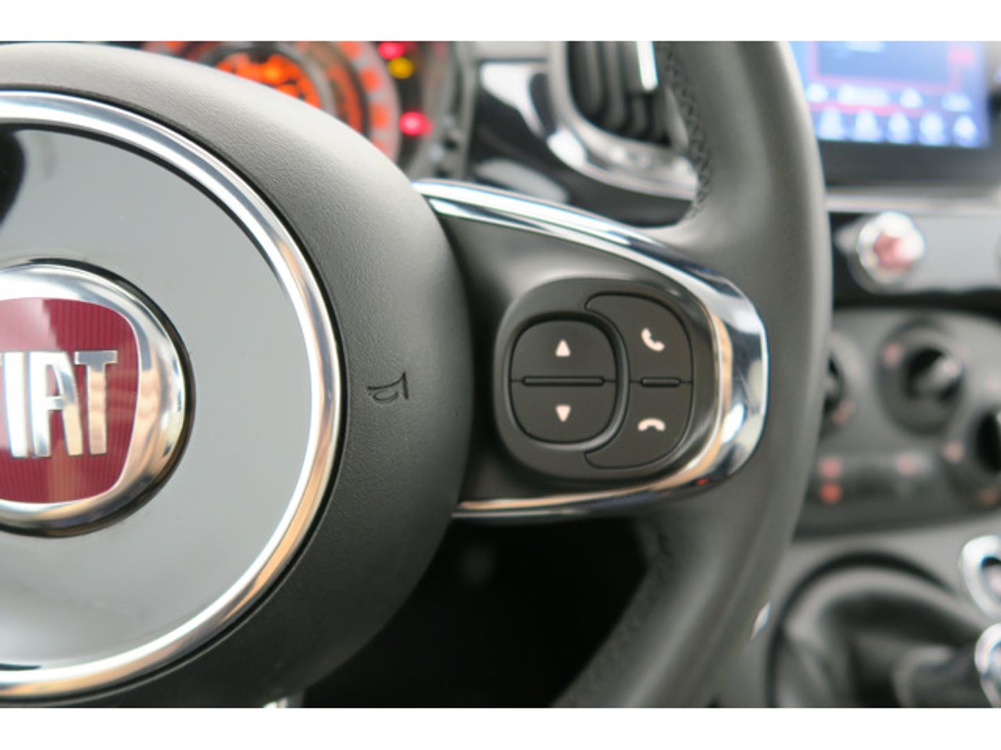 Fiat 500 1.0 Hybrid Dolcevita 51 kW (70 CV)