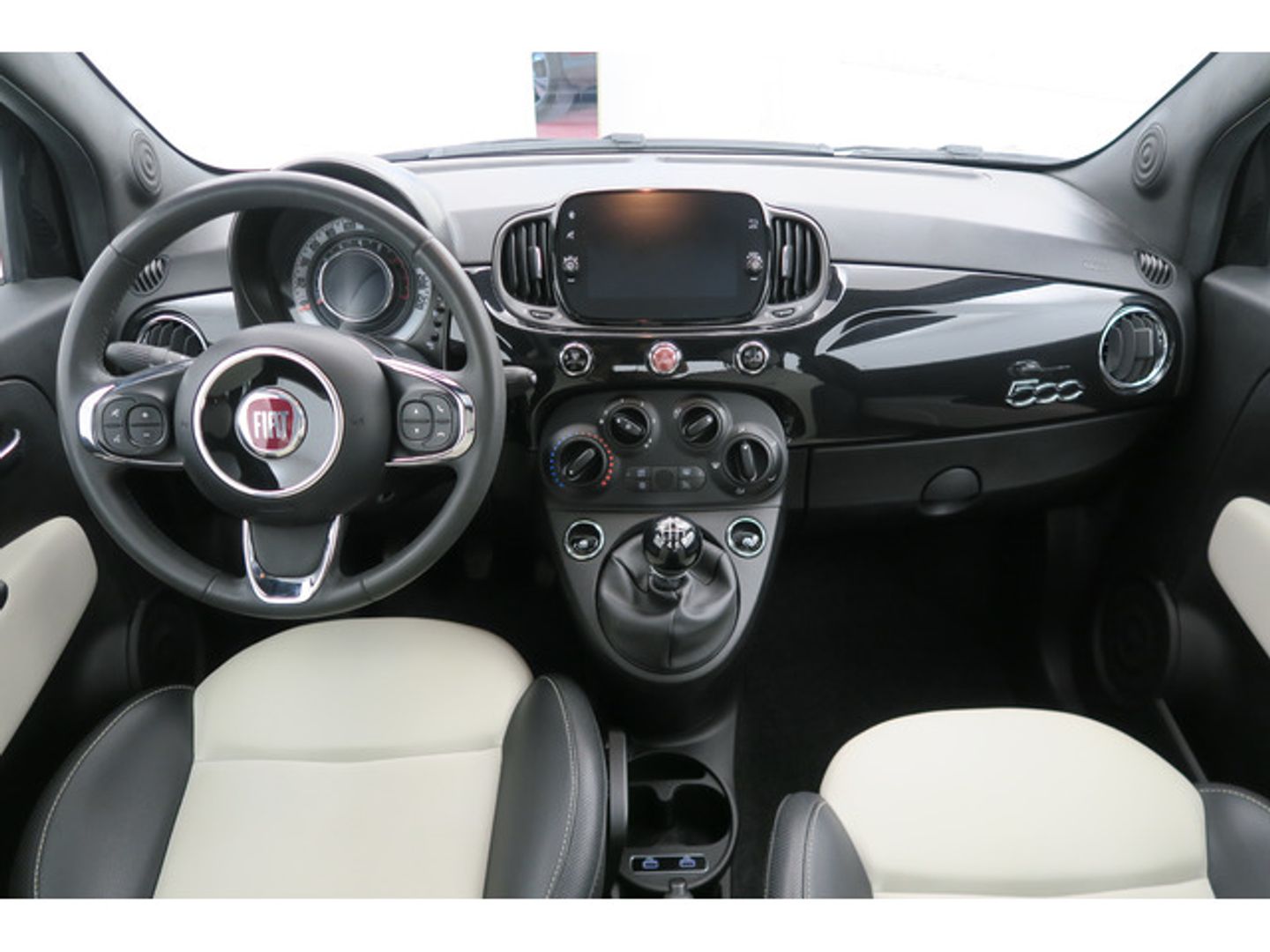 Fiat 500 1.0 Hybrid Dolcevita 51 kW (70 CV)