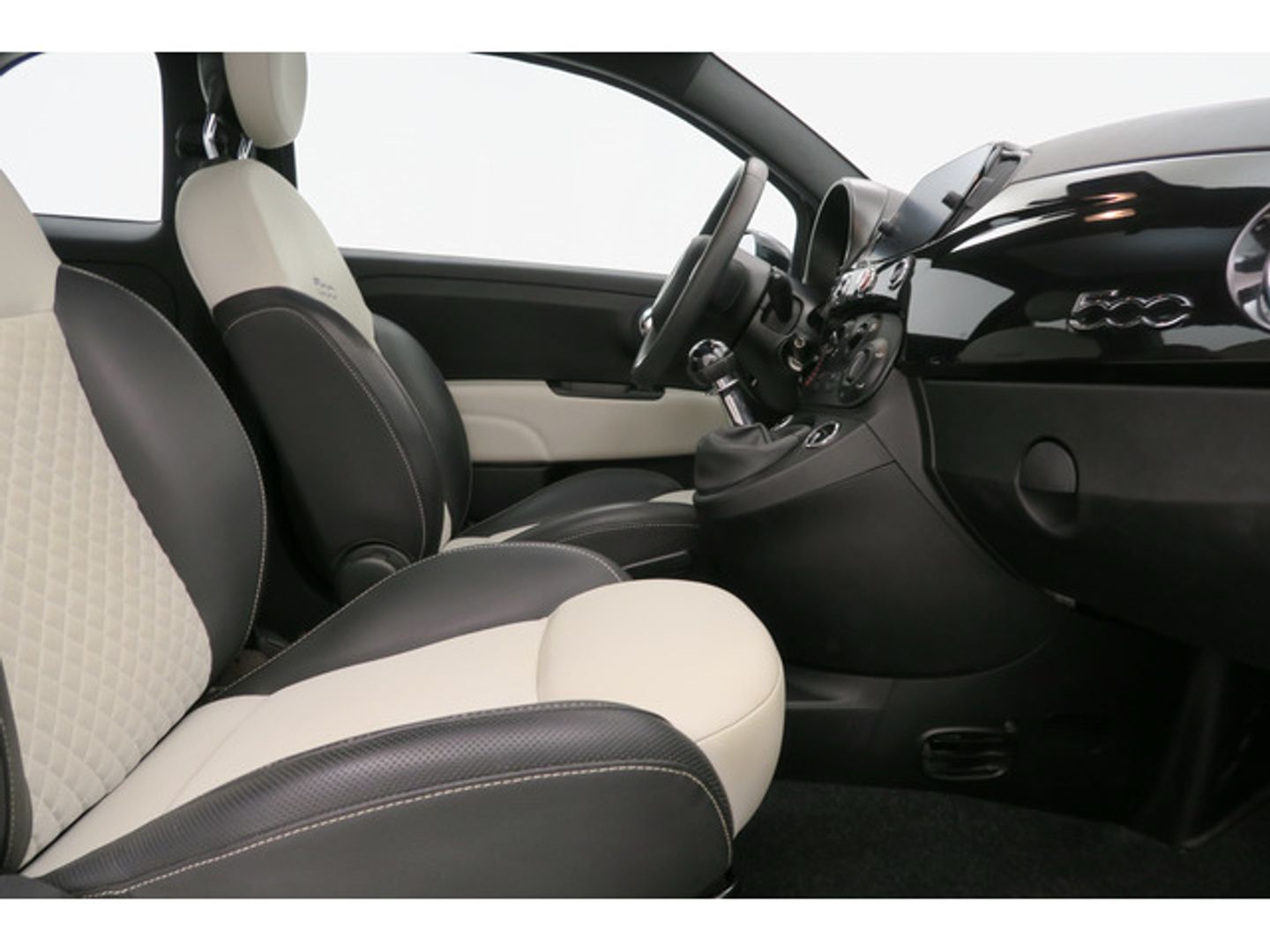 Fiat 500 1.0 Hybrid Dolcevita 51 kW (70 CV)