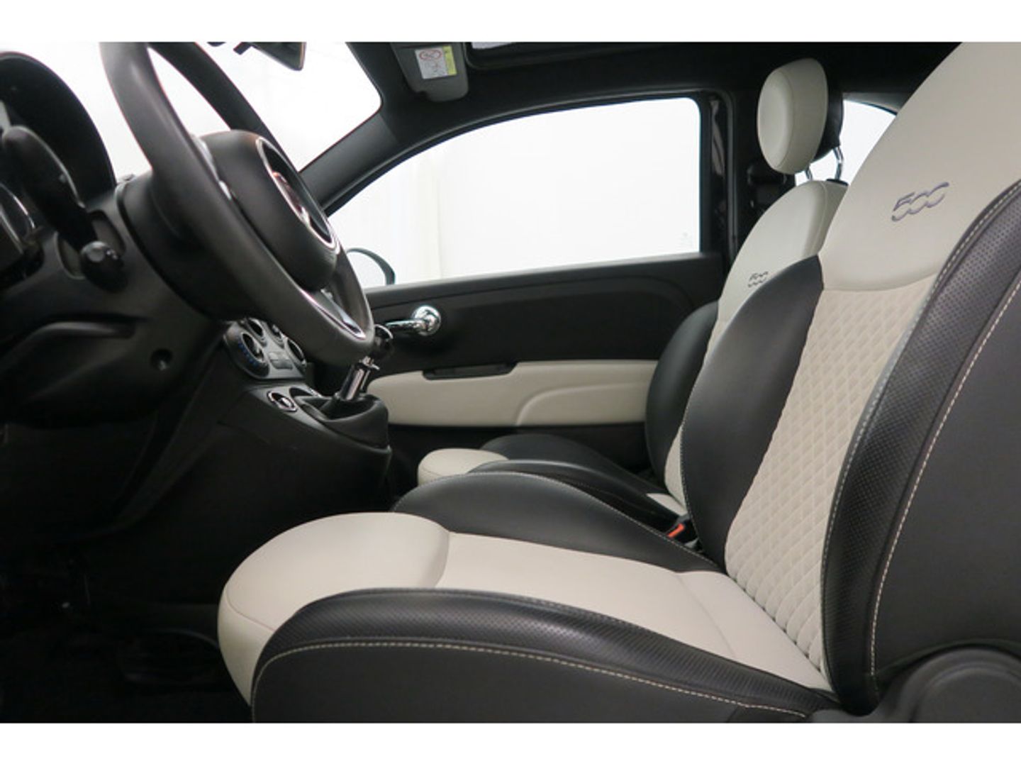 Fiat 500 1.0 Hybrid Dolcevita 51 kW (70 CV)