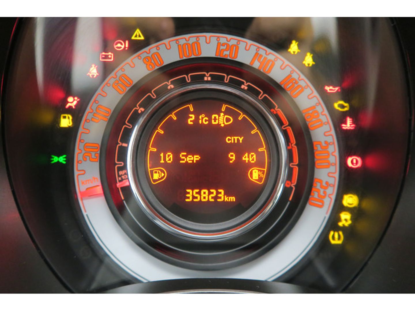 Fiat 500 1.0 Hybrid Dolcevita 51 kW (70 CV)
