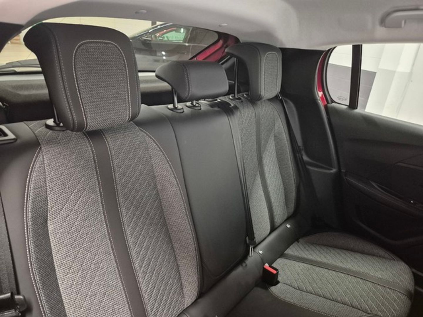 Peugeot 208 PureTech 100 Allure 75 kW (100 CV)