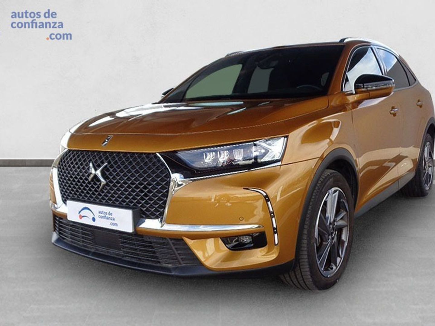 DS DS7 Crossback BlueHDi 130 DE Bastille + AT 96 kW (130 CV) Oro All Terrain / Pick-up