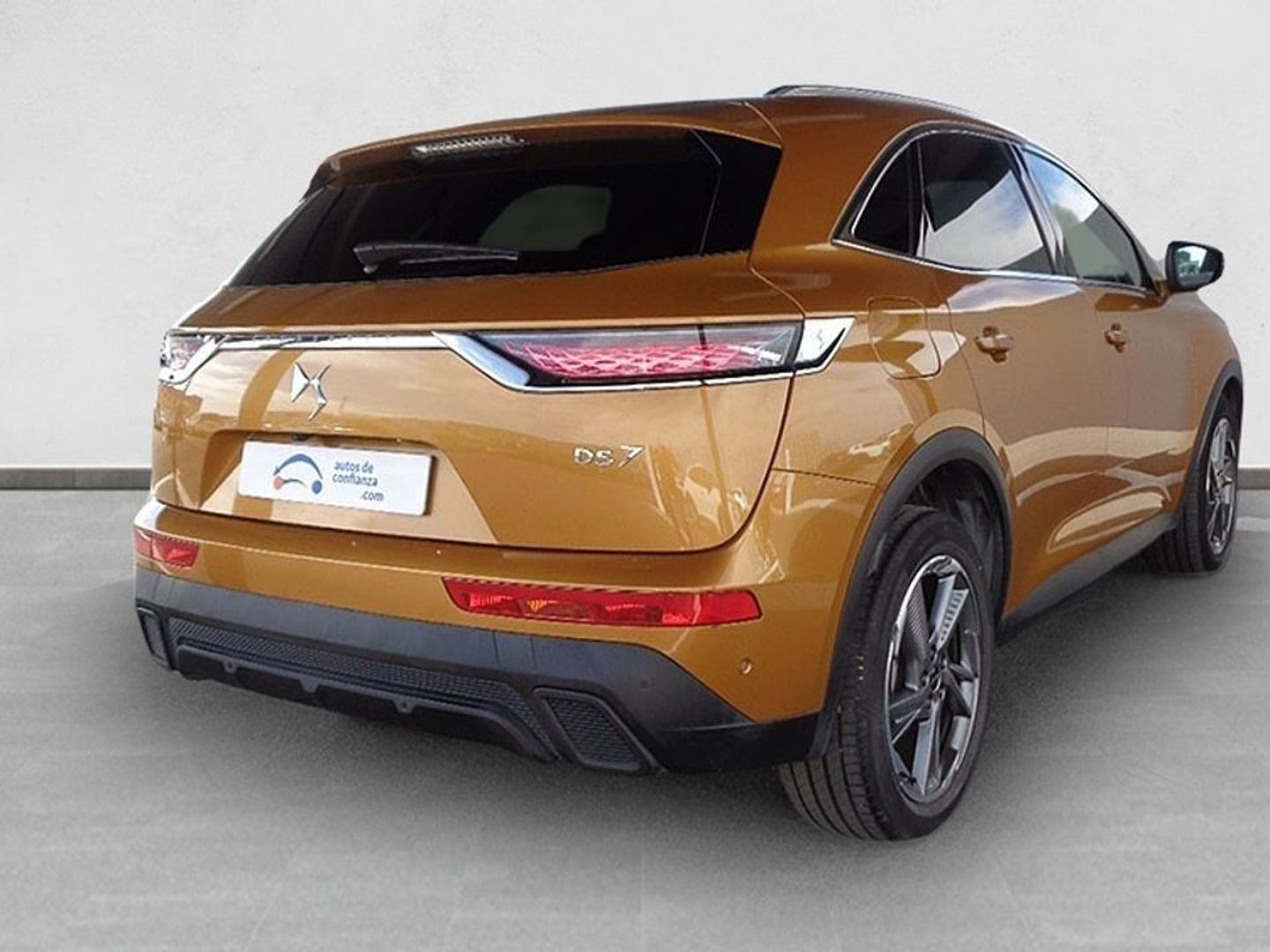 DS DS7 Crossback BlueHDi 130 DE Bastille + AT 96 kW (130 CV)