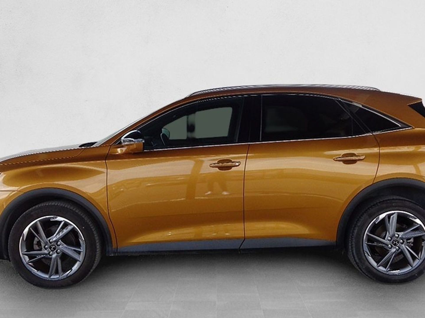 DS DS7 Crossback BlueHDi 130 DE Bastille + AT 96 kW (130 CV)