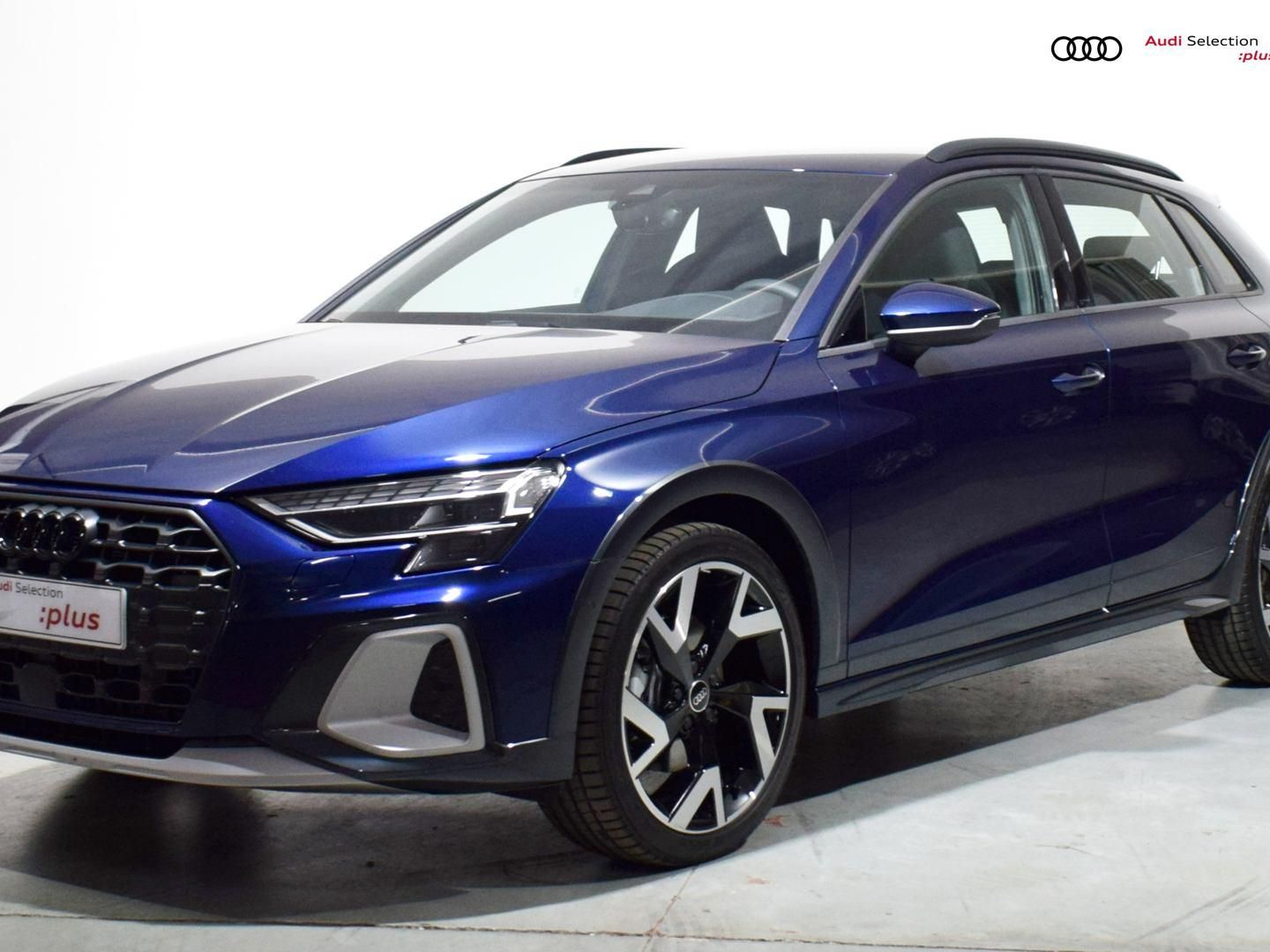 Audi A3 allstreet 35 TFSI 110 kW (150 CV) S tronic Azul Sedan