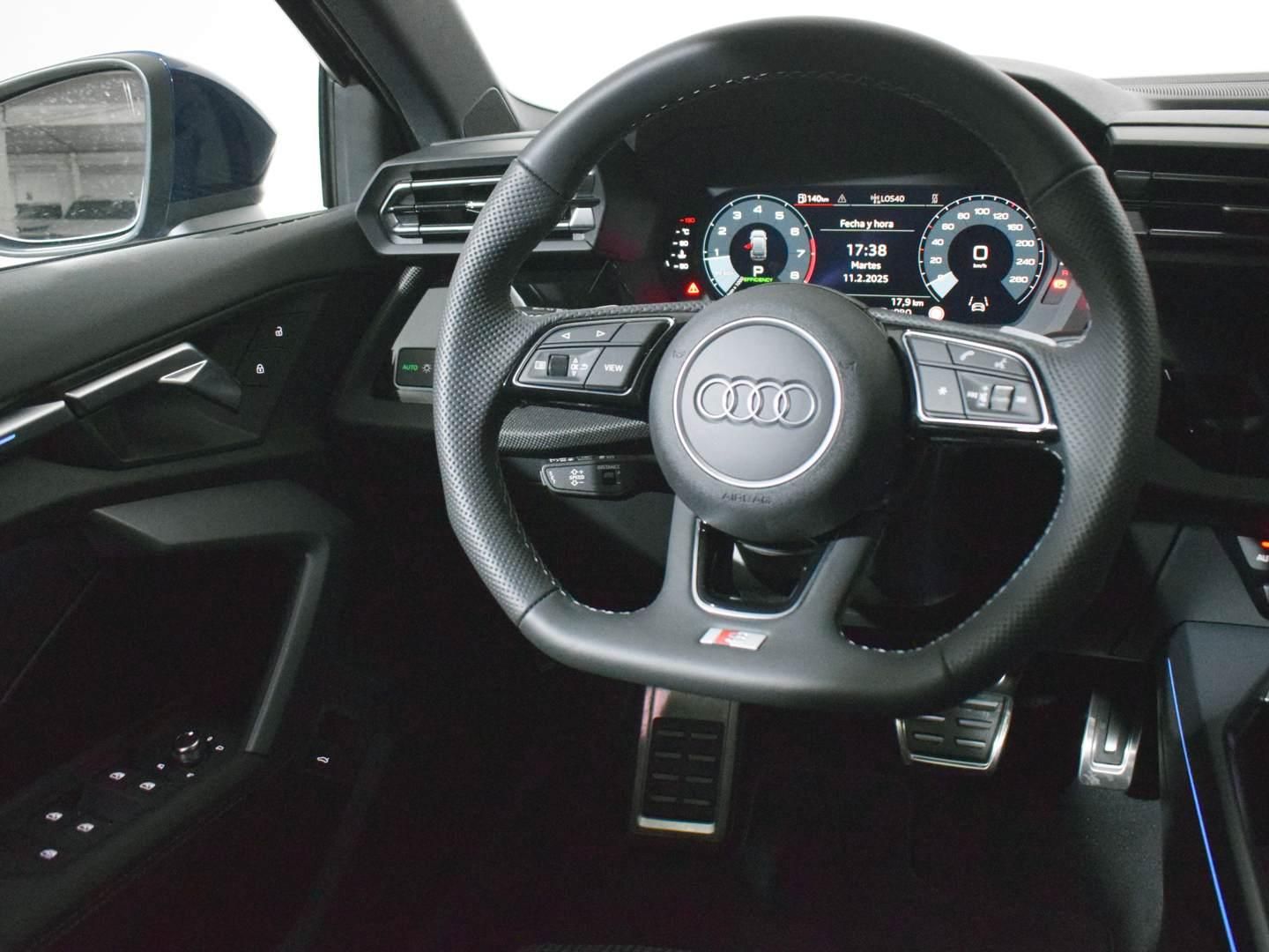 Audi A3 allstreet 35 TFSI 110 kW (150 CV) S tronic Azul Sedan