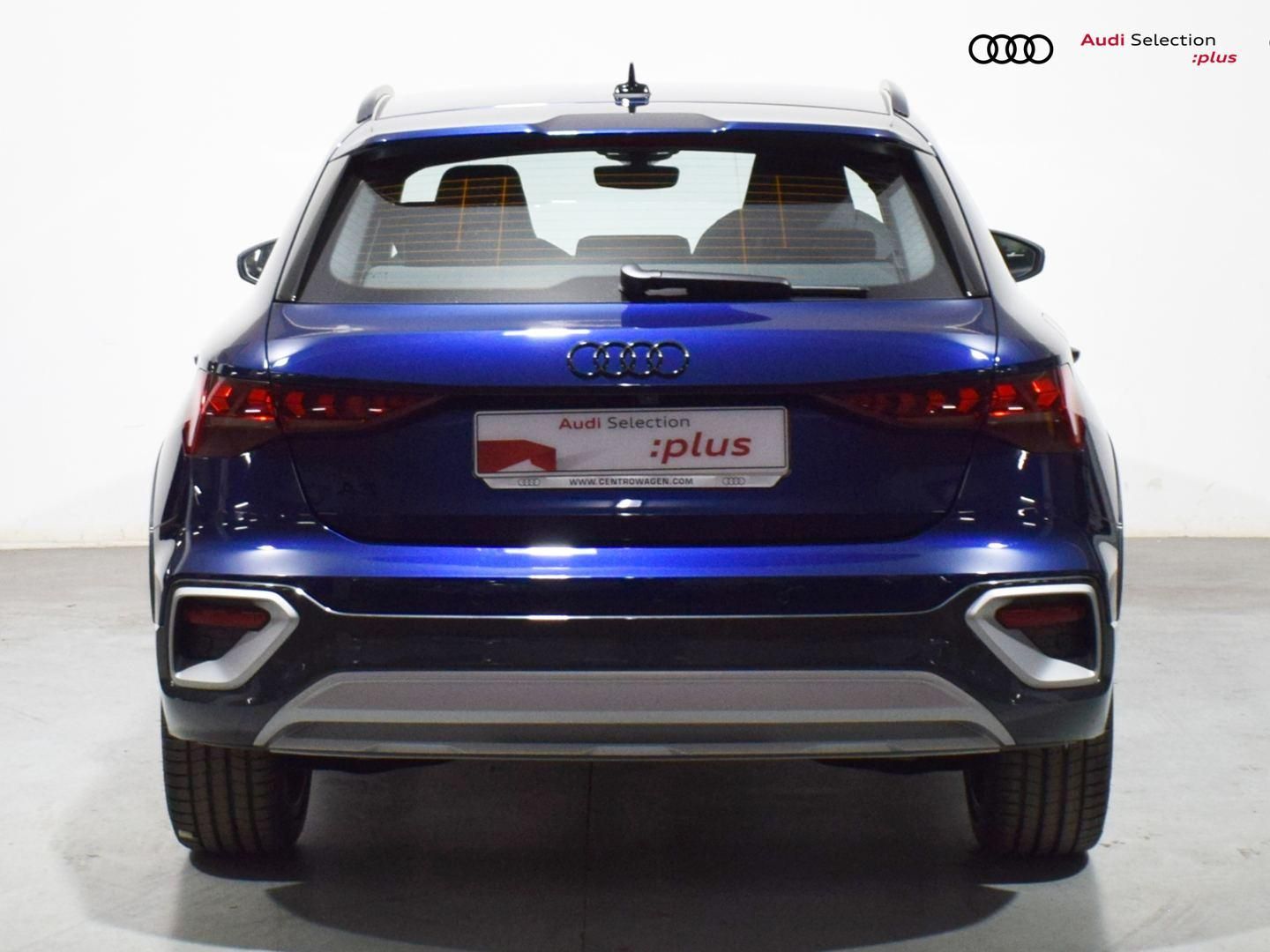 Audi A3 allstreet 35 TFSI 110 kW (150 CV) S tronic Azul Sedan