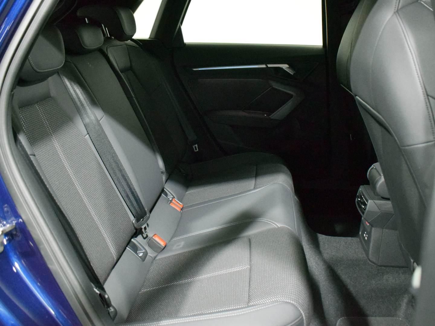 Audi A3 allstreet 35 TFSI 110 kW (150 CV) S tronic Azul Sedan
