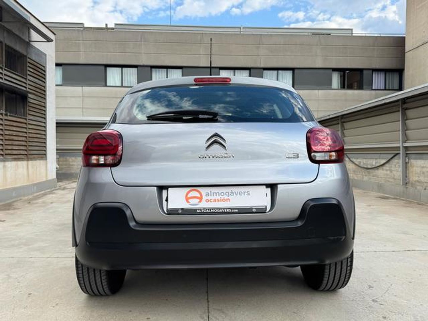 Citroen C3 PureTech 82 C-Series 61 kW (83 CV)