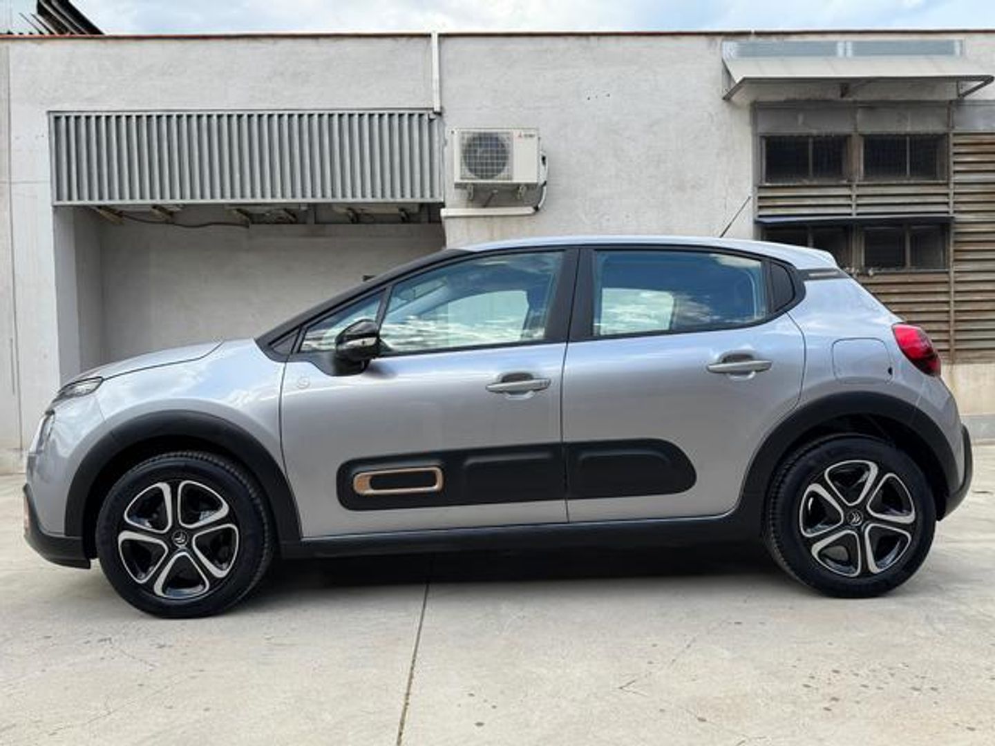 Citroen C3 PureTech 82 C-Series 61 kW (83 CV)