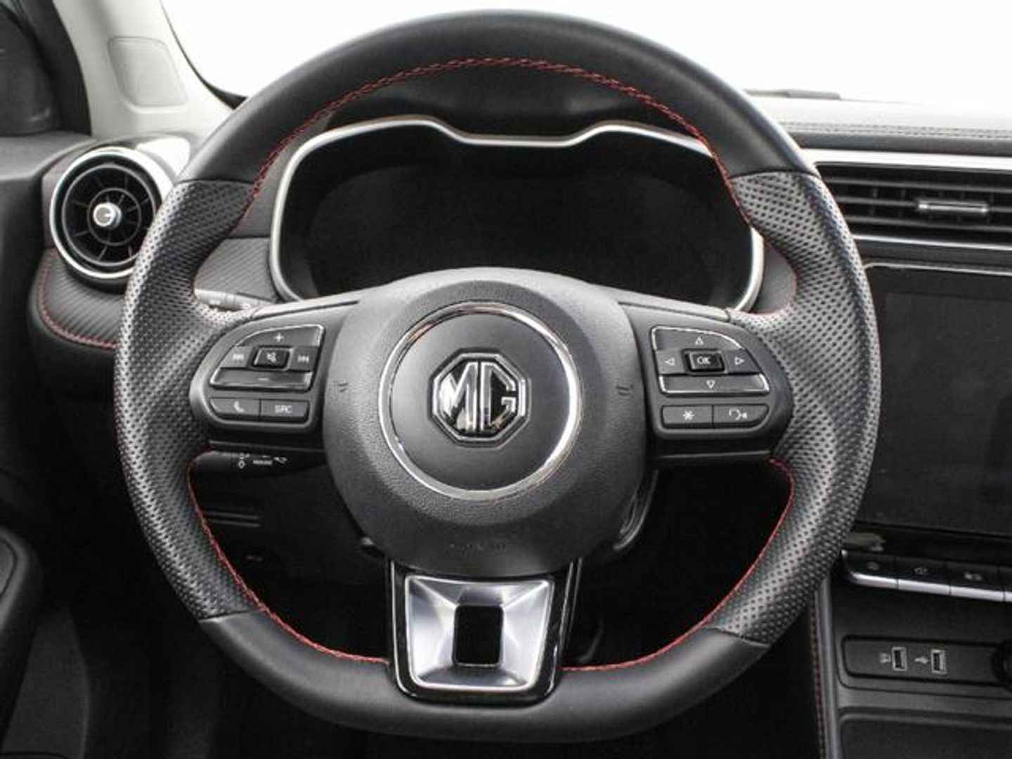 MG ZS 1.5 Luxury 78 kW (106 CV)
