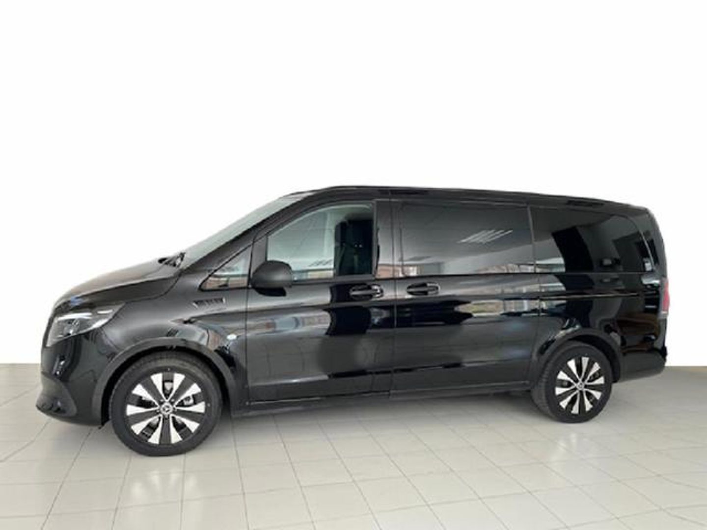 Mercedes-Benz Vito Combi 114 CDI Tourer Select Larga AT 100 kW (136 CV)