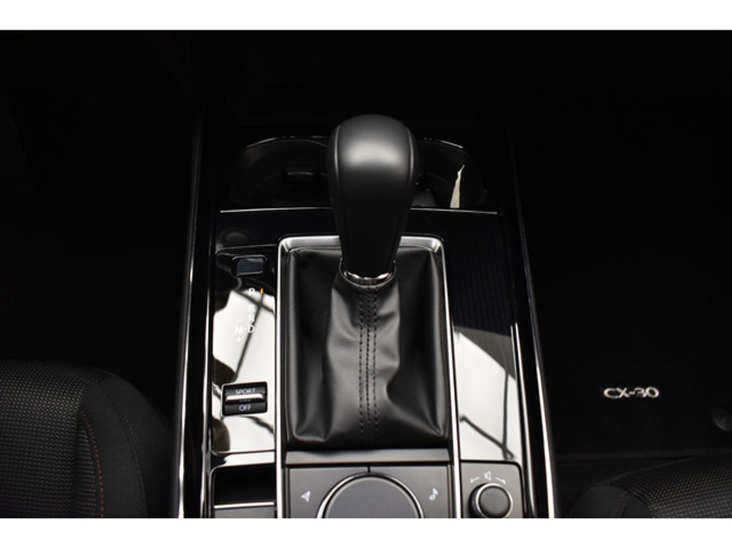 Mazda CX-30 e-SKYACTIV G AT Homura 103 kW (140 CV)