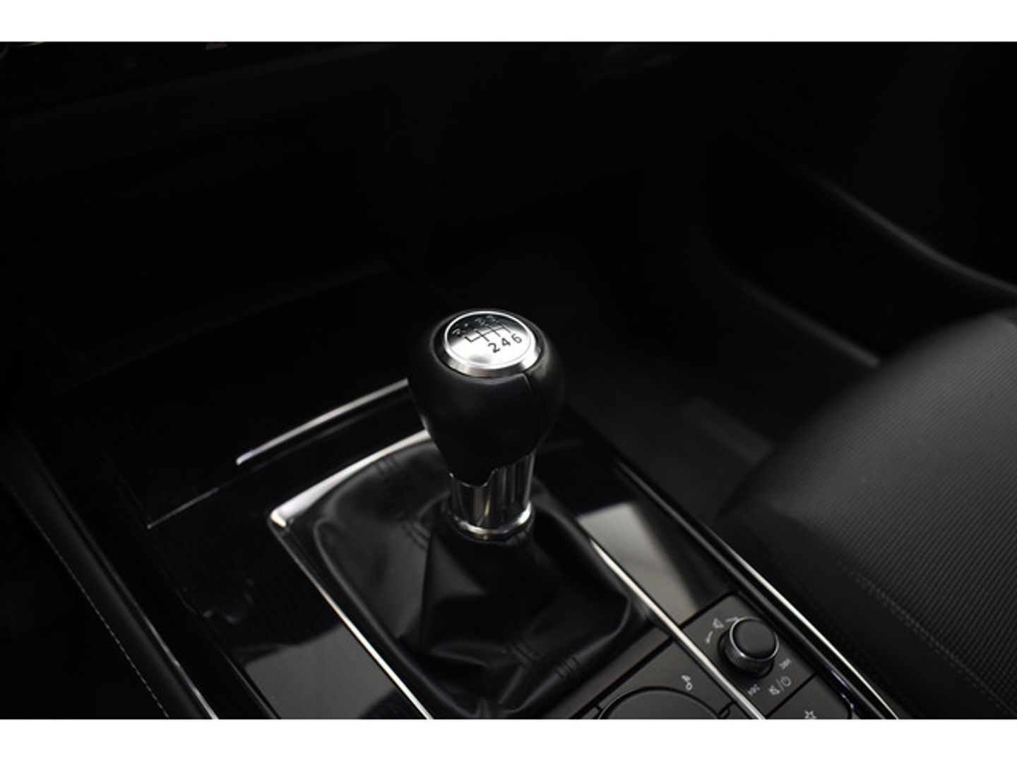 Mazda CX-30 e-SKYACTIV G MHEV Homura 103 kW (140 CV)