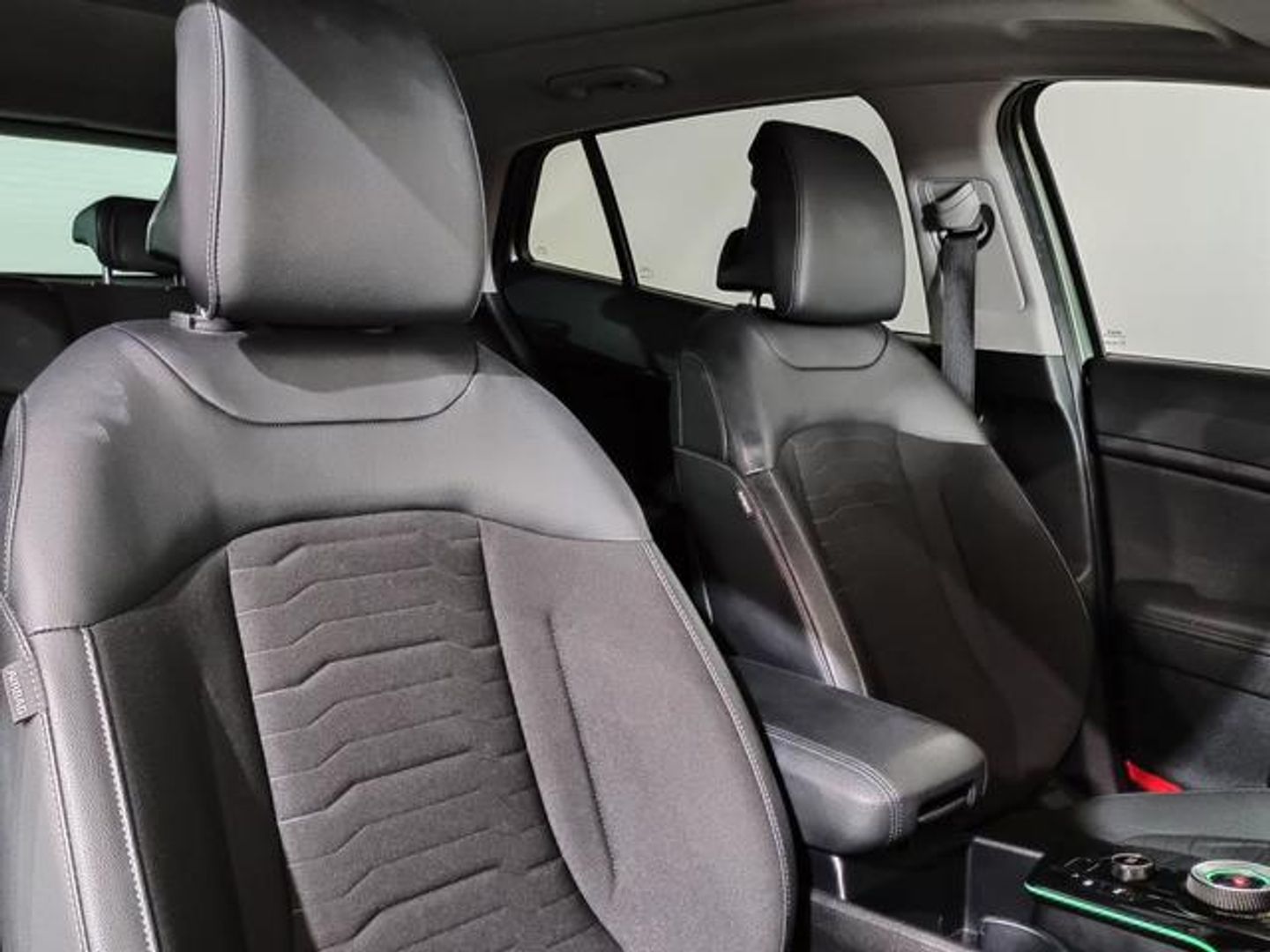 Kia Sportage 1.6 T-GDi HEV Tech 4x2 Auto 158 kW (215 CV)