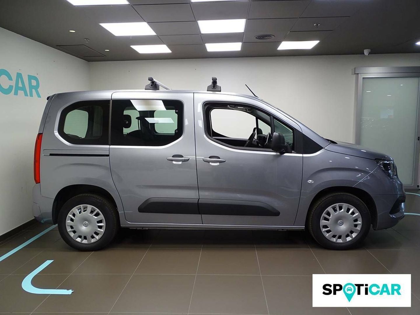 Opel Combo-e Life BEV 50kWh Edition Plus L 100 kW (136 CV)