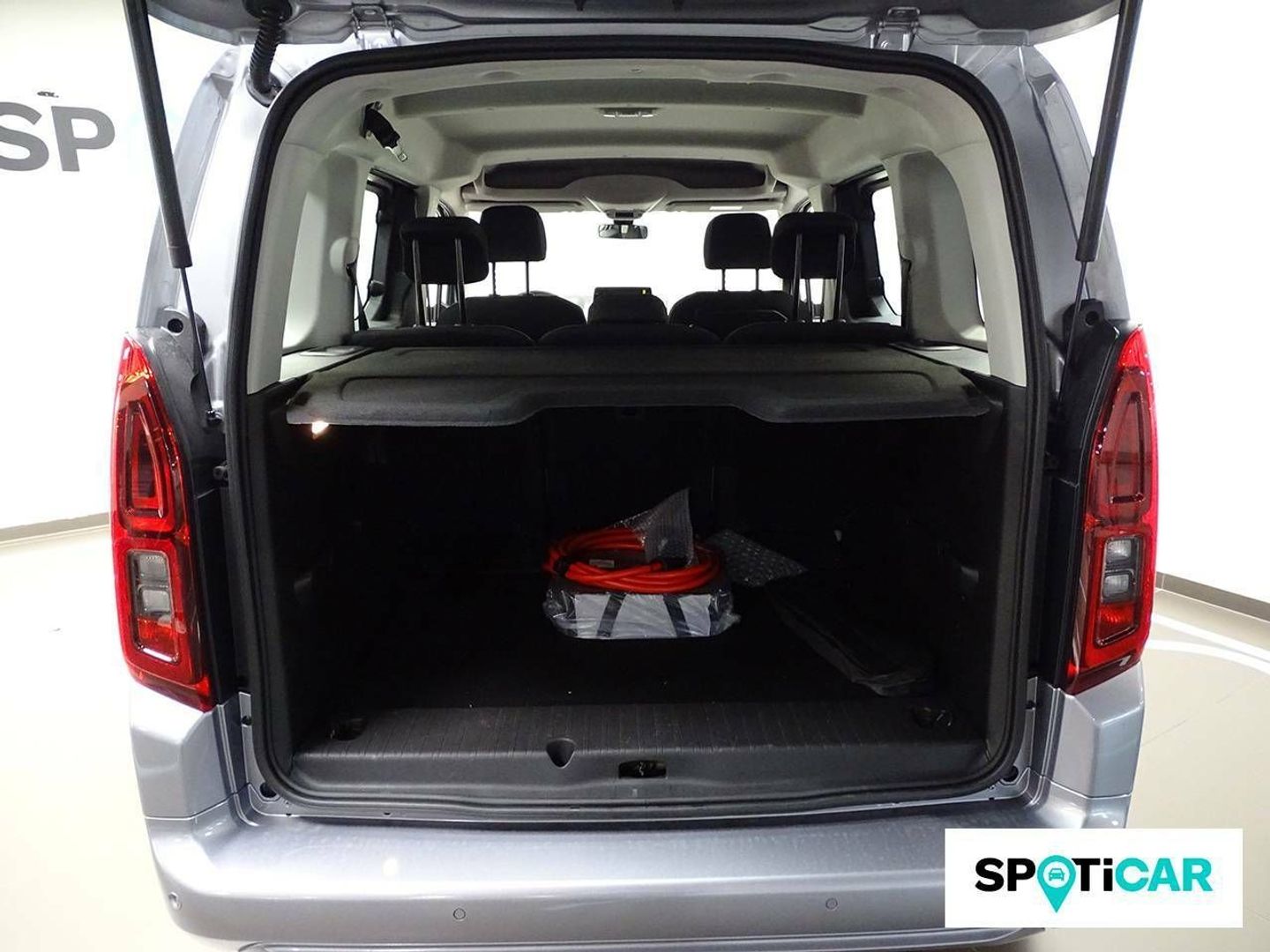 Opel Combo-e Life BEV 50kWh Edition Plus L 100 kW (136 CV)