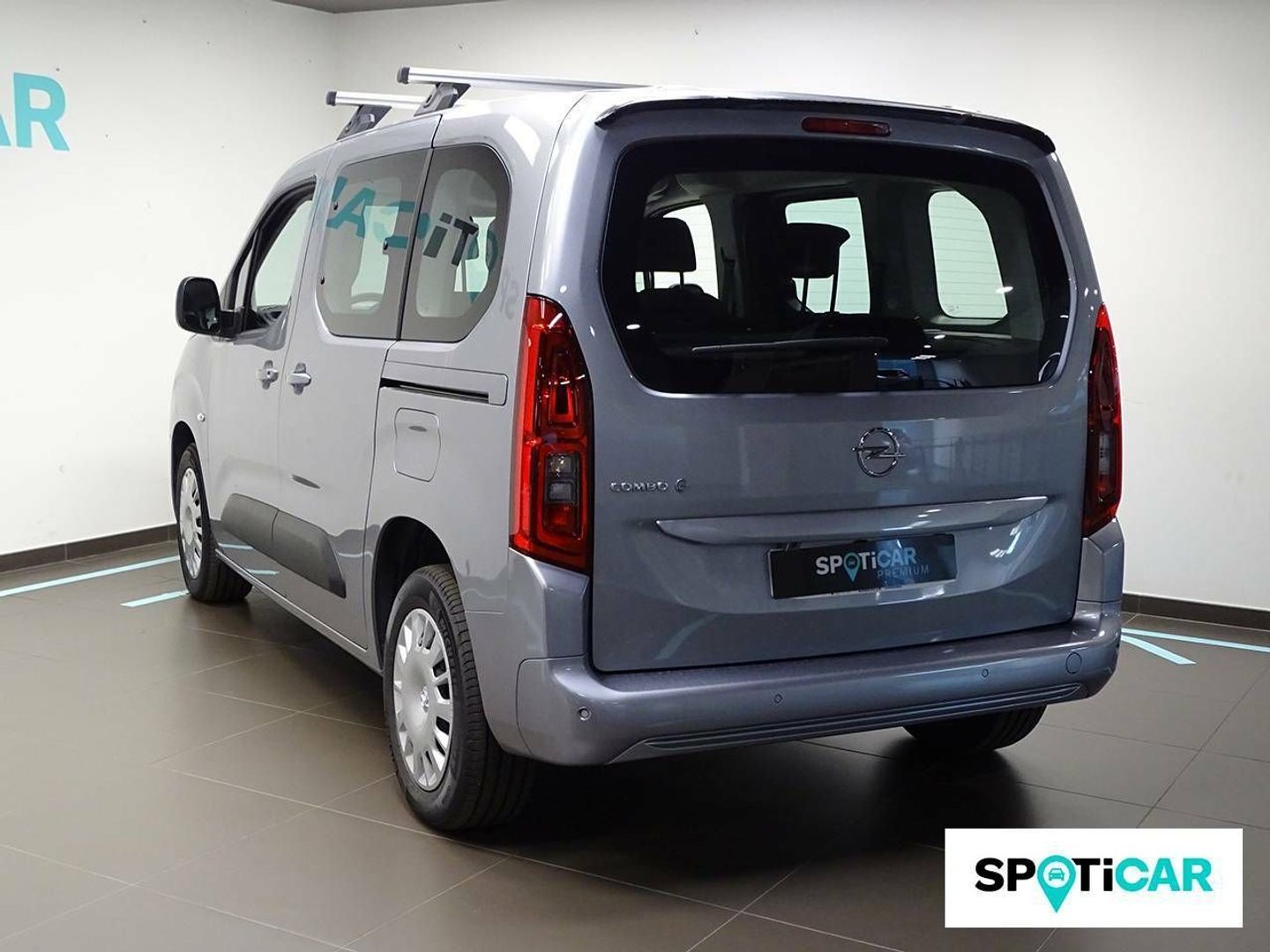 Opel Combo-e Life BEV 50kWh Edition Plus L 100 kW (136 CV)