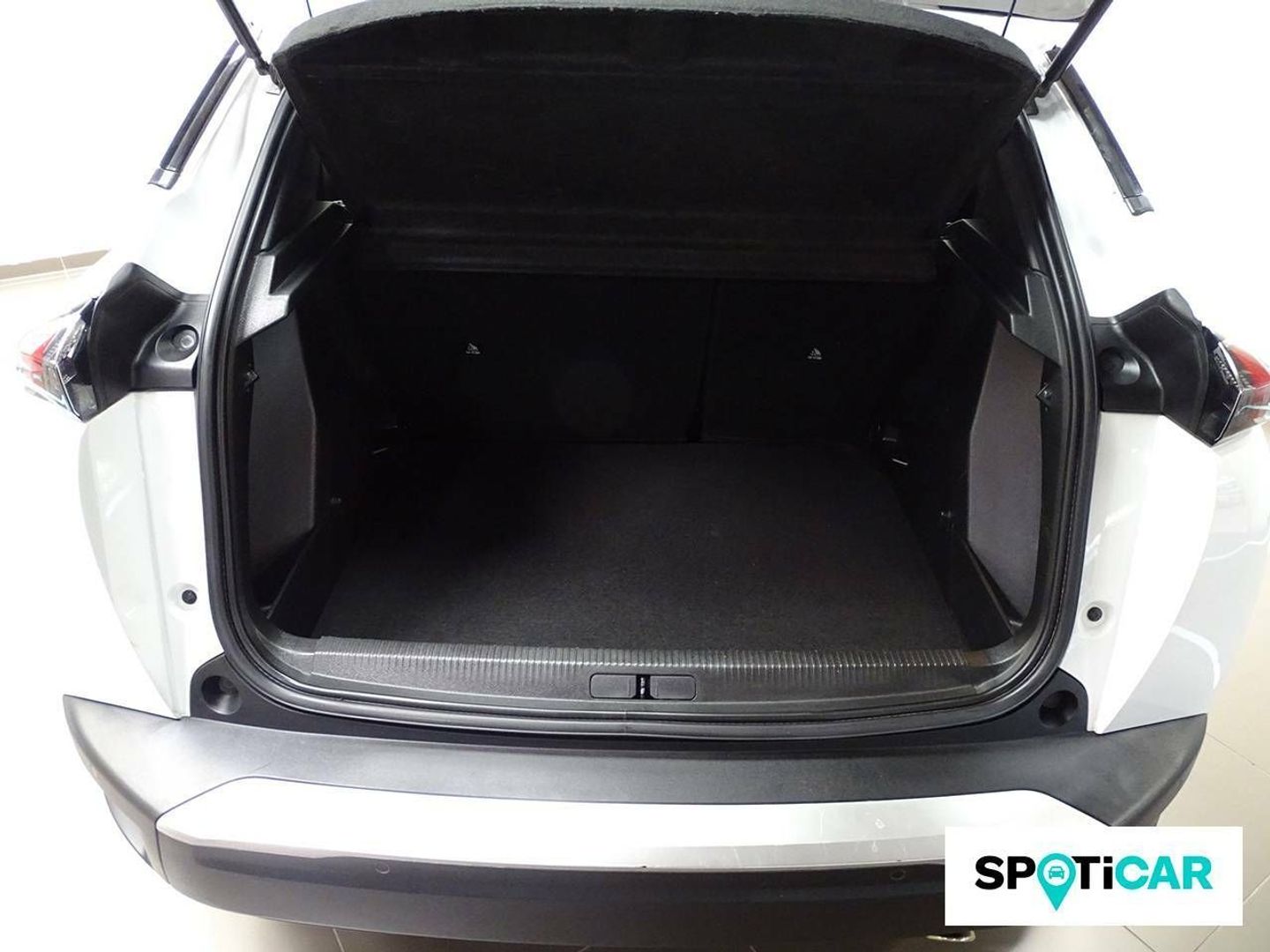 Peugeot 2008 Puretech 100 S&S Active Pack 75 kW (100 CV)
