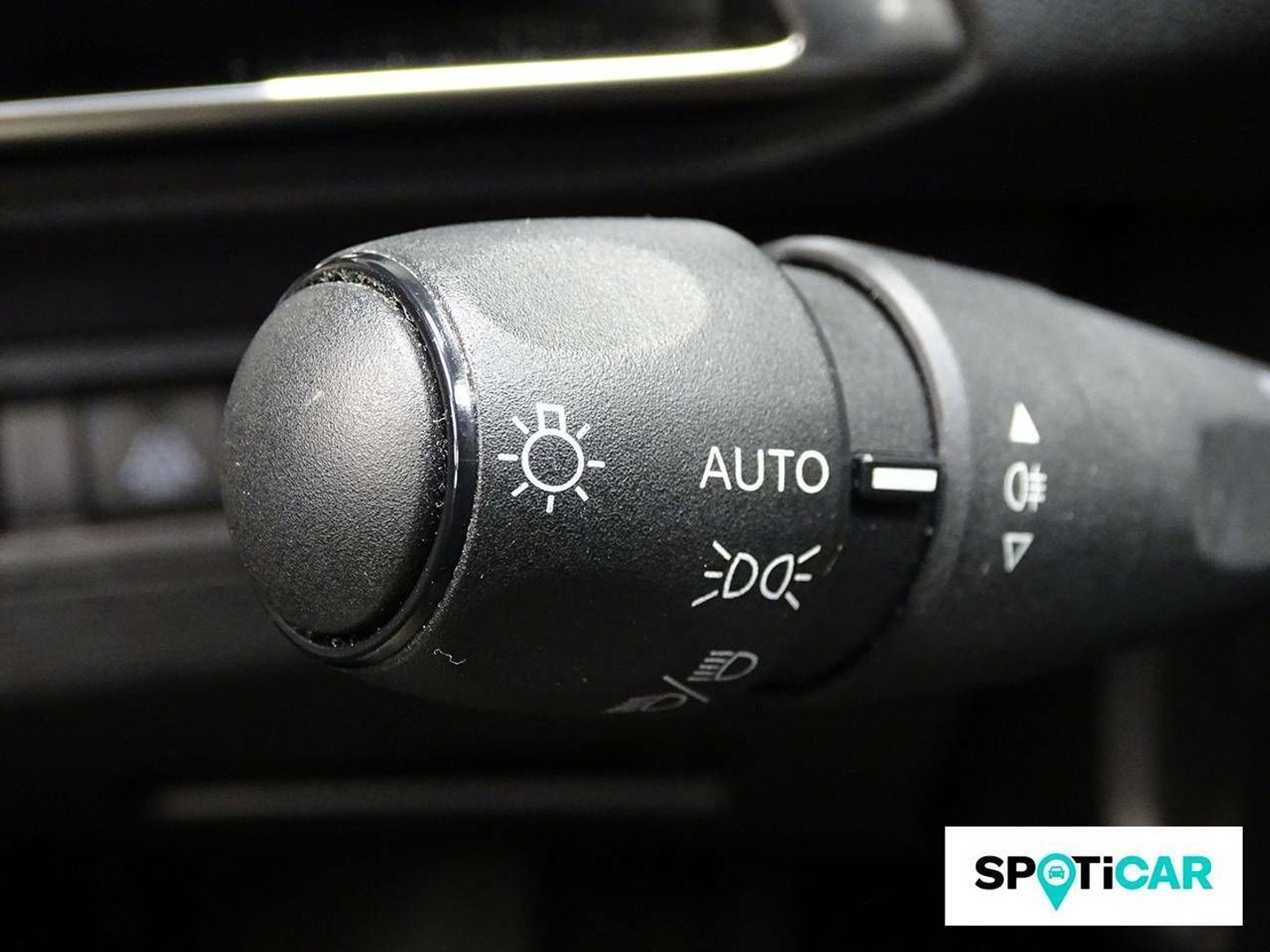 Peugeot 3008 PureTech 130 S&S Active Pack 96 kW (130 CV)