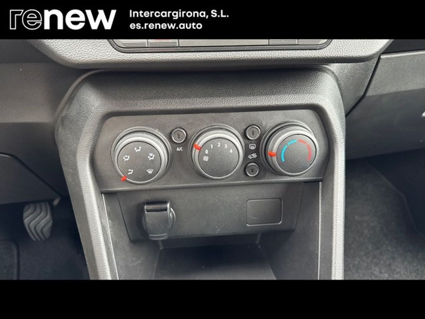Dacia Sandero Stepway Essential TCe 66 kW (90 CV) Rojo Compact
