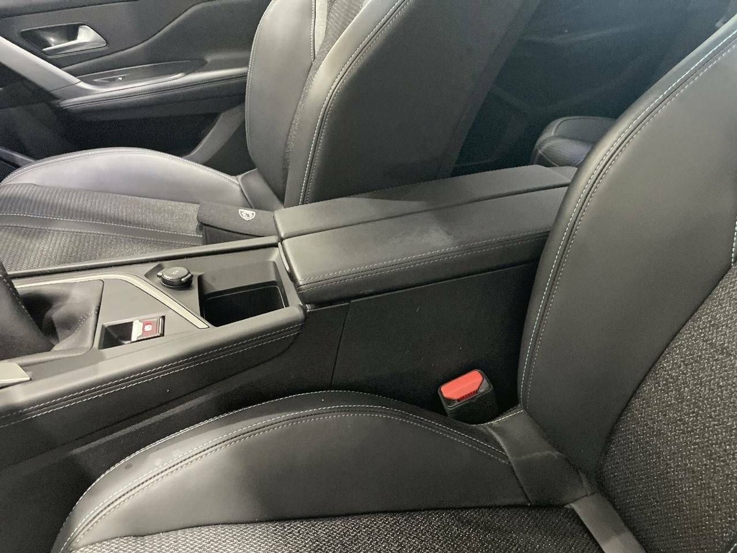Peugeot 308 PureTech 130 S&S Allure 96 kW (130 CV)