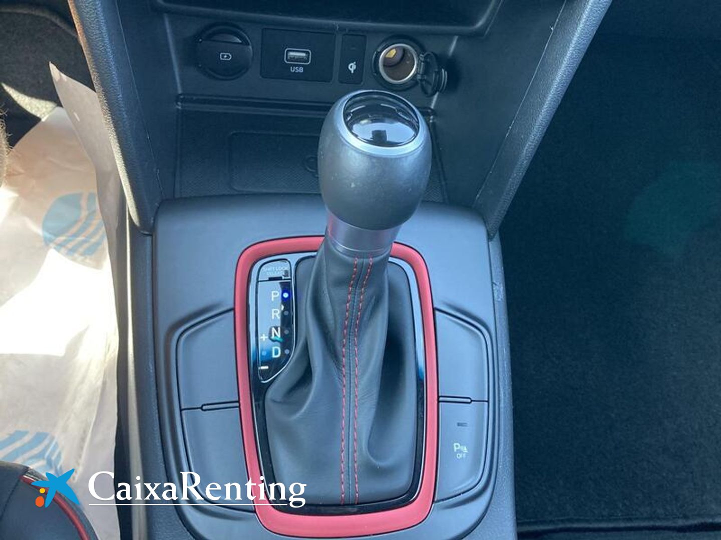 Hyundai Kona 1.6 GDI HEV Tecno Red DT 104 kW (141 CV)