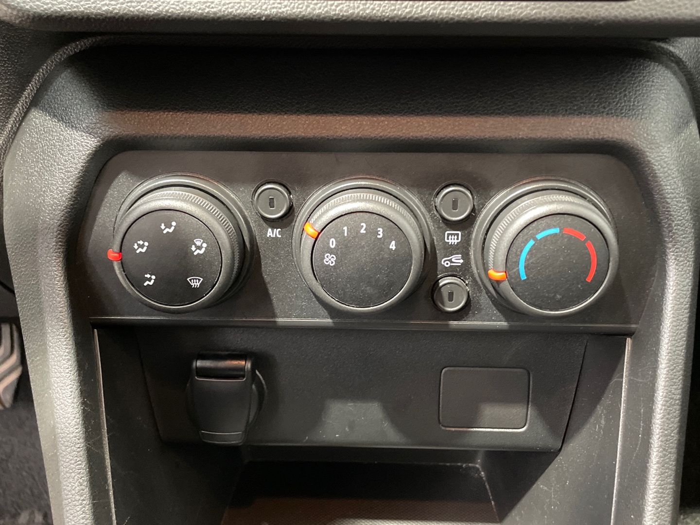 Dacia Sandero Stepway Essential TCe 66 kW (90 CV)