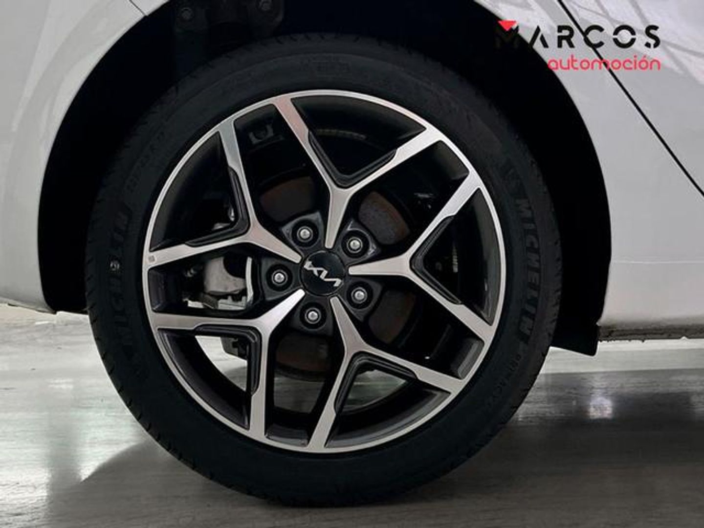 Kia Ceed 1.0 T-GDi Tech 74 kW (100 CV) Blanco Compact