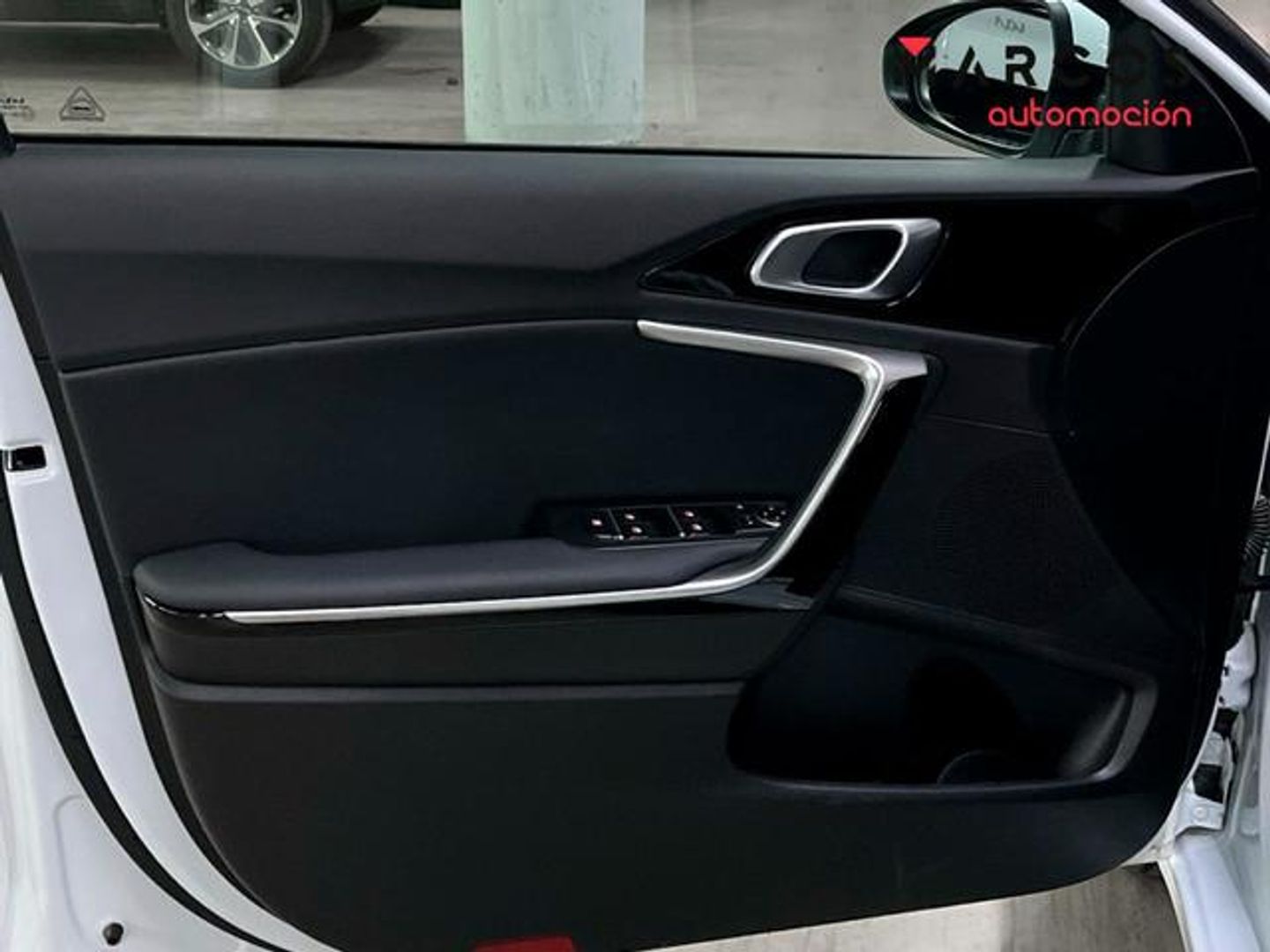 Kia Ceed 1.0 T-GDi Tech 74 kW (100 CV) Blanco Compact