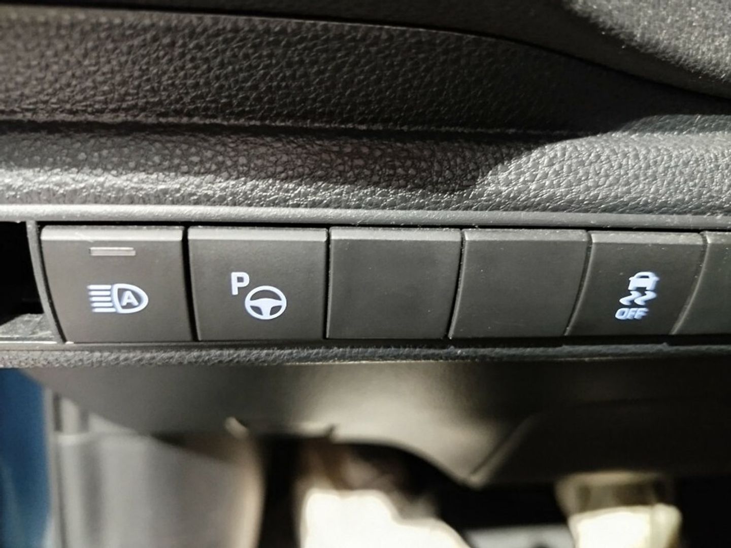 Toyota Corolla 180H Advance E-CVT 132 kW (180 CV) Azul Compact