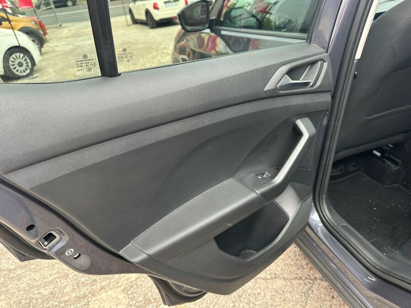 Volkswagen T-Cross Advance 1.0 TSI 70 kW (95 CV)