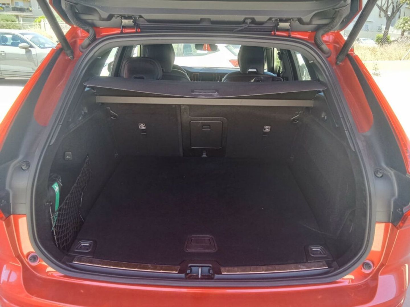 Volvo XC60 T6 Recharge R-Design AWD Auto 250 kW (340 CV)