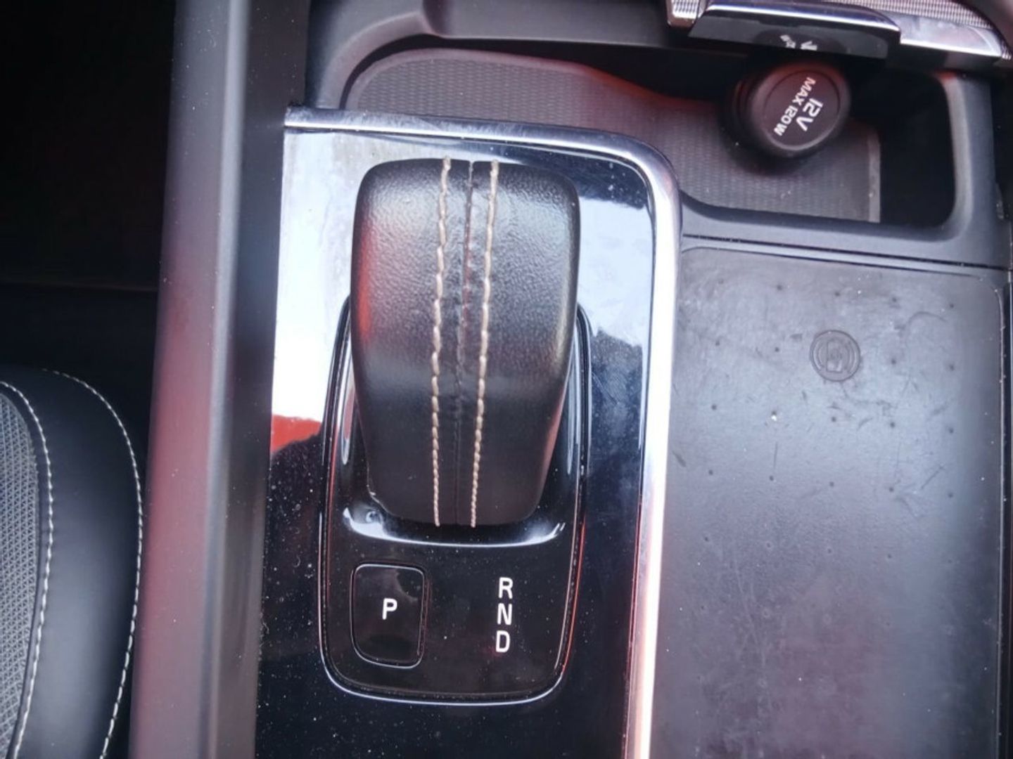 Volvo XC60 T6 Recharge R-Design AWD Auto 250 kW (340 CV)