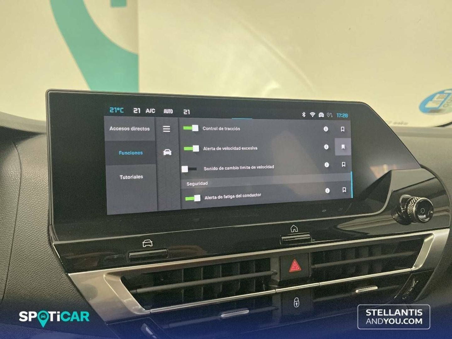 Citroen C4 Hybrid 136 Plus e-DCS6 100 kW (136 CV)