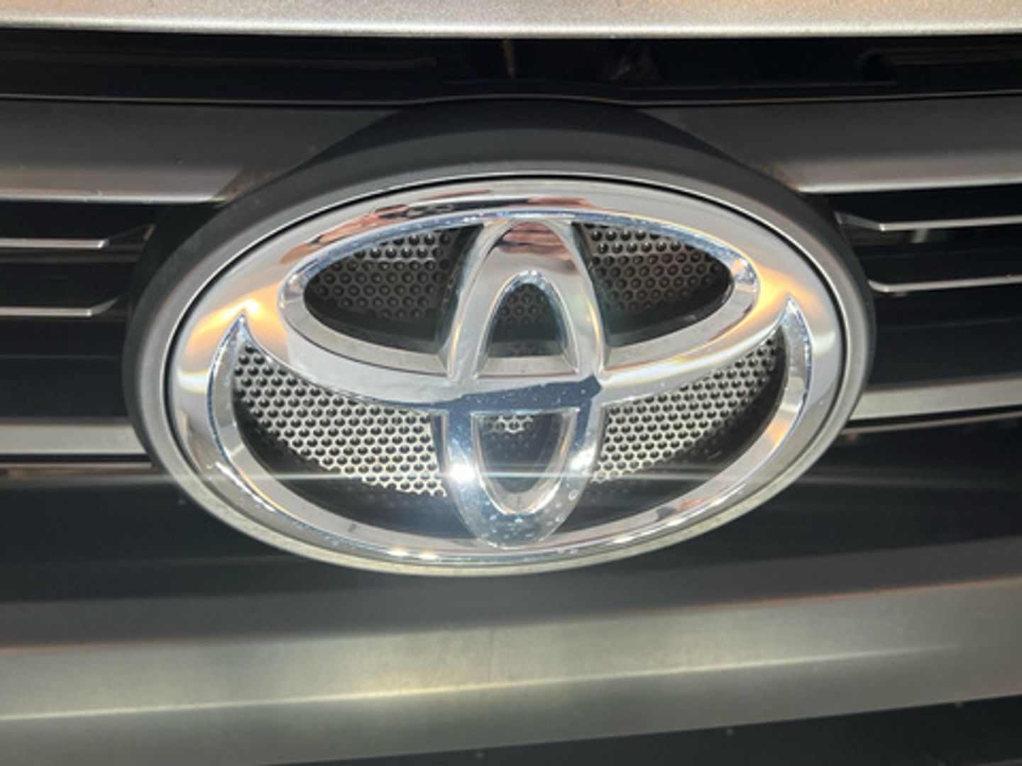 Toyota Hilux 2.4 D-4D DC GX Plus 110 kW (150 CV)