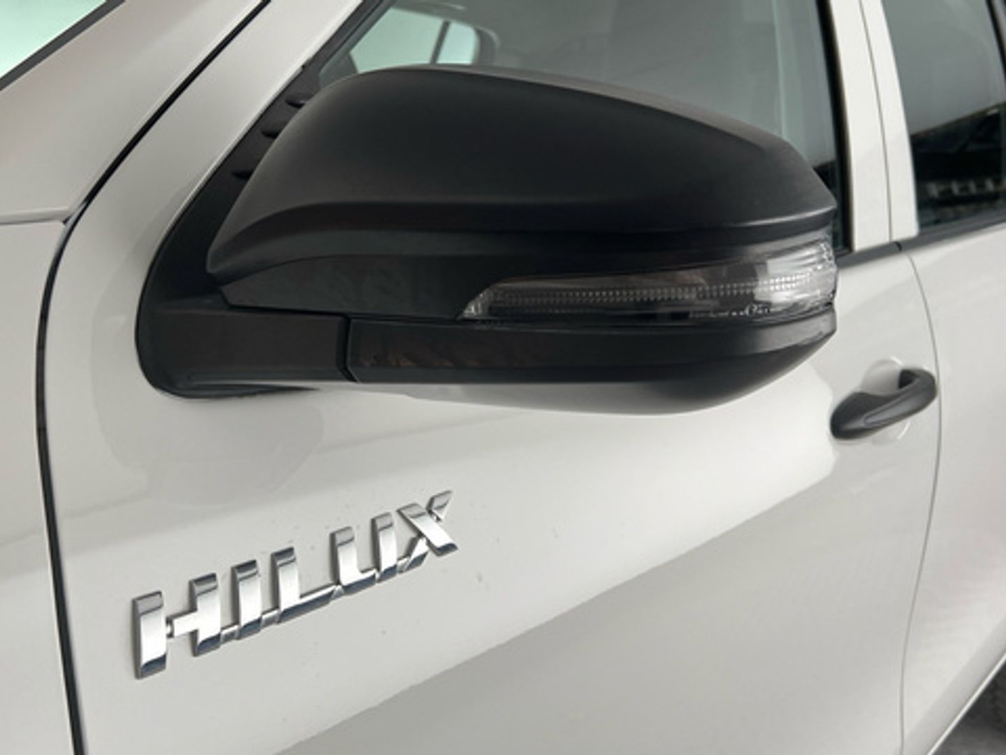 Toyota Hilux 2.4 D-4D DC GX Plus 110 kW (150 CV)