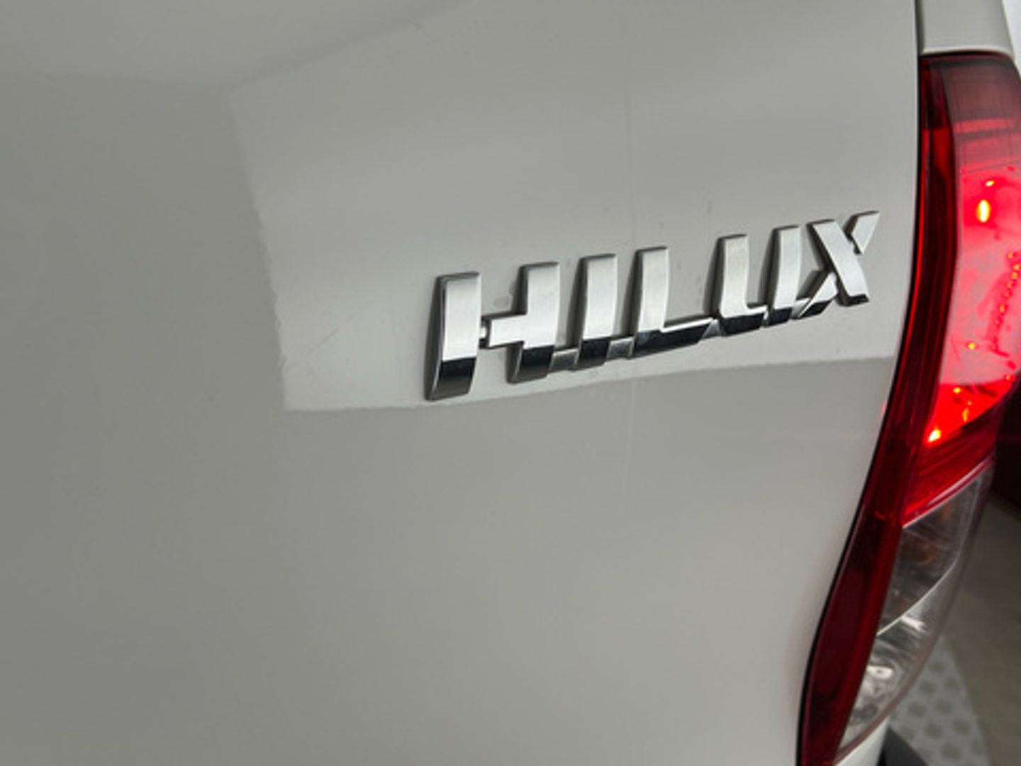 Toyota Hilux 2.4 D-4D DC GX Plus 110 kW (150 CV)