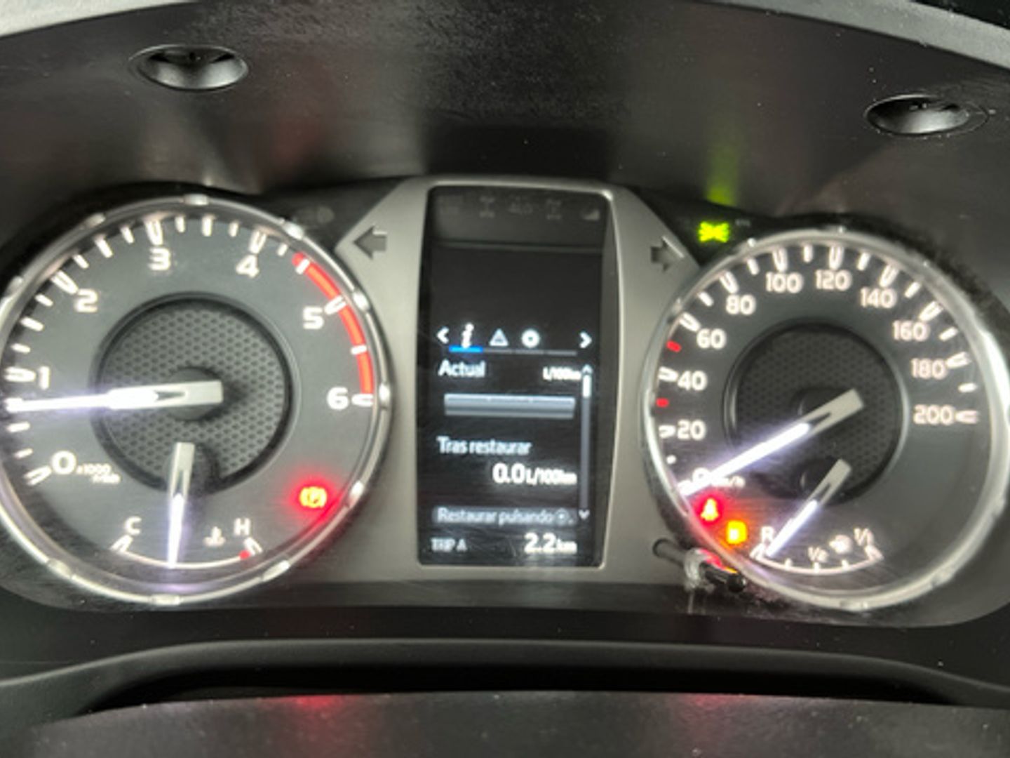 Toyota Hilux 2.4 D-4D DC GX Plus 110 kW (150 CV)