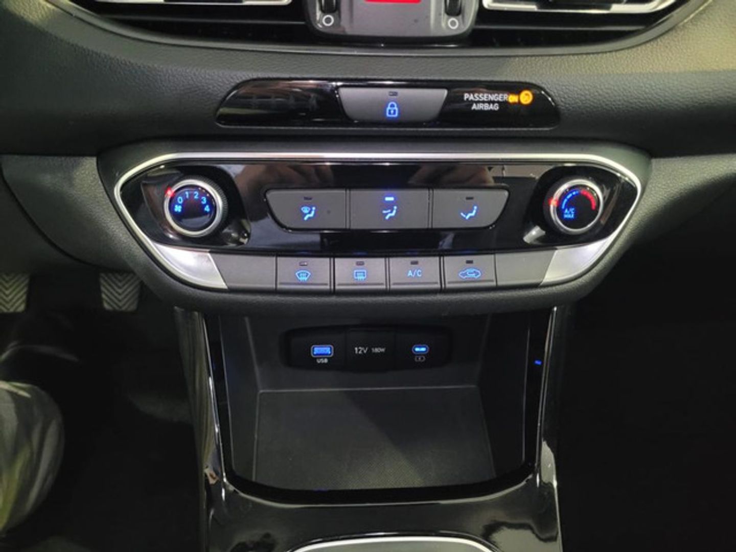Hyundai i30 1.0 TGDI 48V Klass 74 kW (100 CV)
