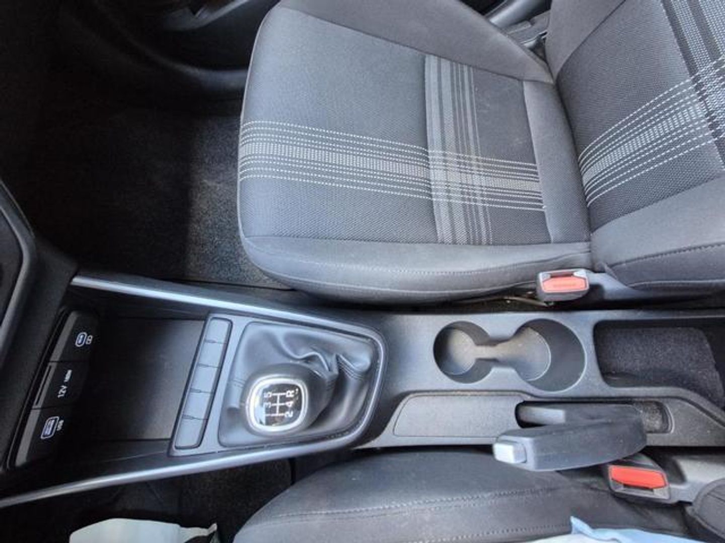Hyundai i20 1.2 MPI Essence 62 kW (84 CV)
