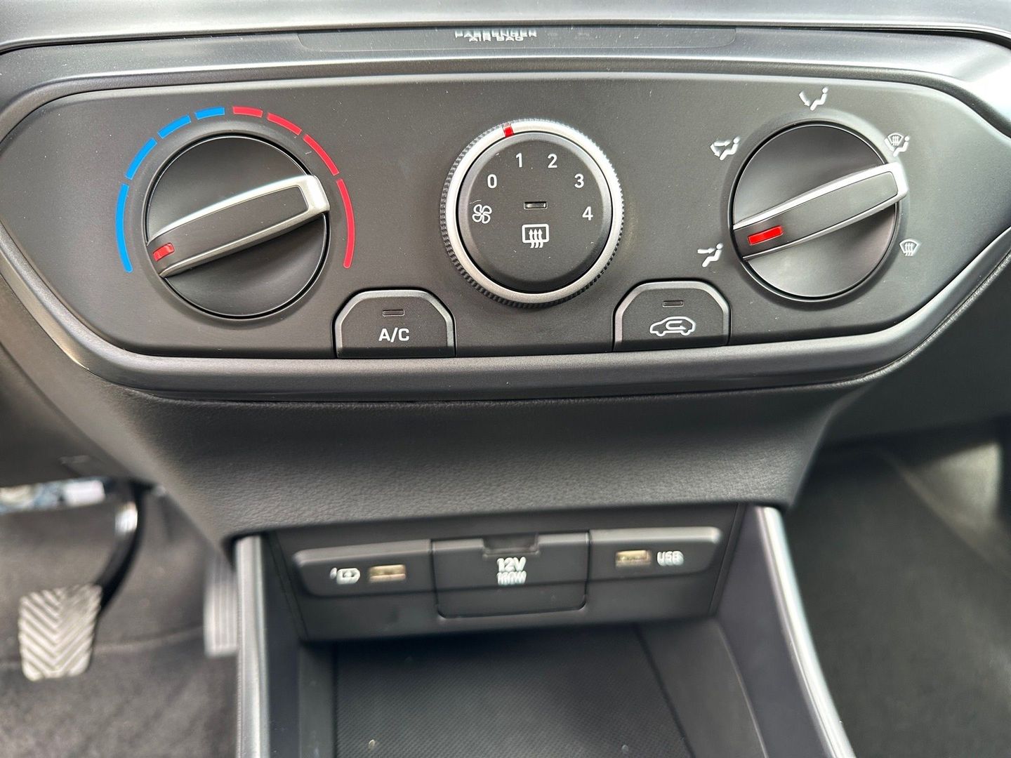Hyundai i20 1.2 MPI Essence 62 kW (84 CV)