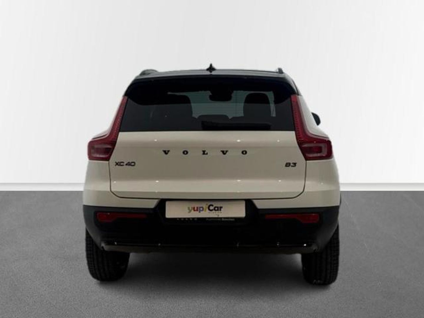 Volvo XC40 B3 G Black Edition+ Auto 120 kW (163 CV)