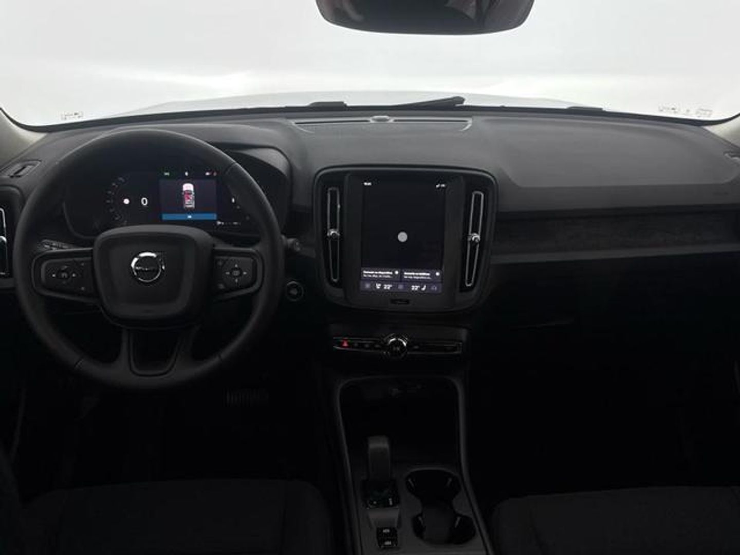 Volvo XC40 B3 G Essential Auto 120 kW (163 CV)